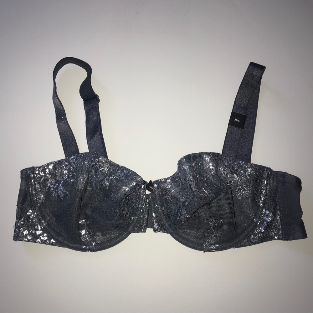 Victoria’s Secret grey bra 36C
